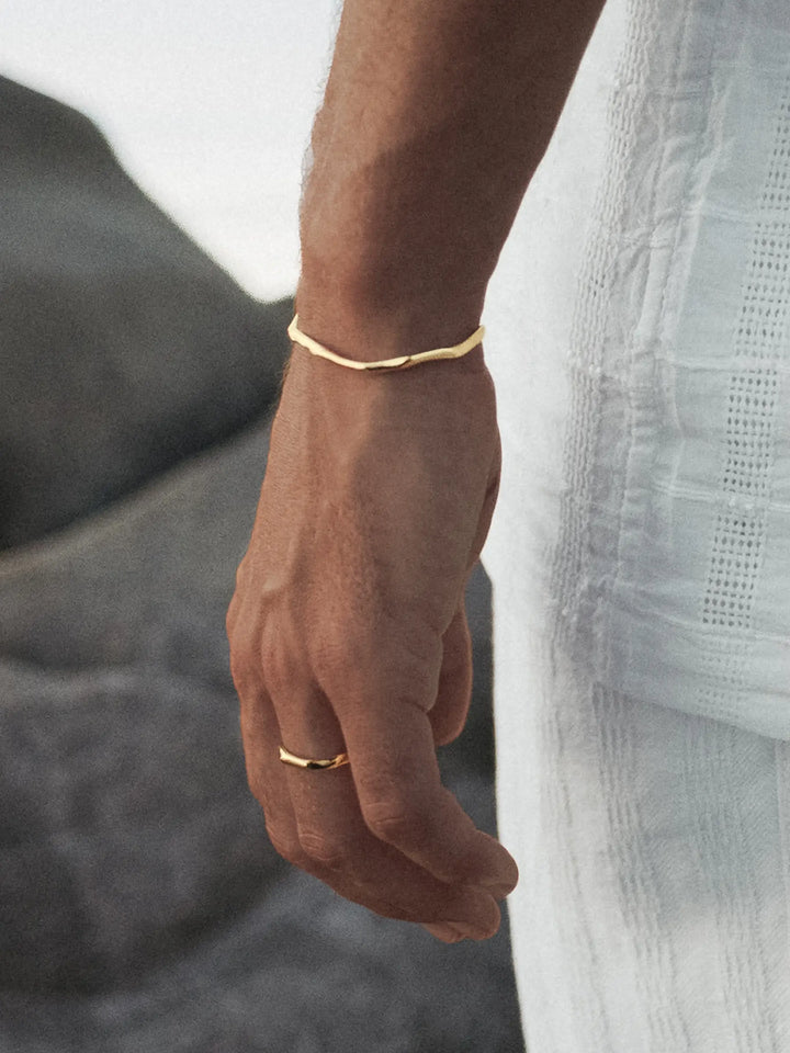 VEER CUFF IN VERMEIL