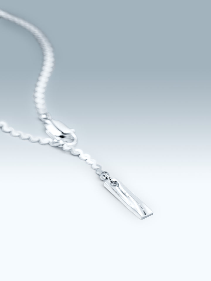 FLUID CHAIN NECKLACE