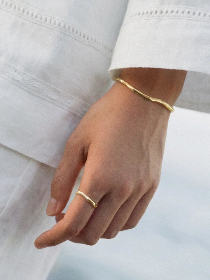 VEER CUFF IN VERMEIL
