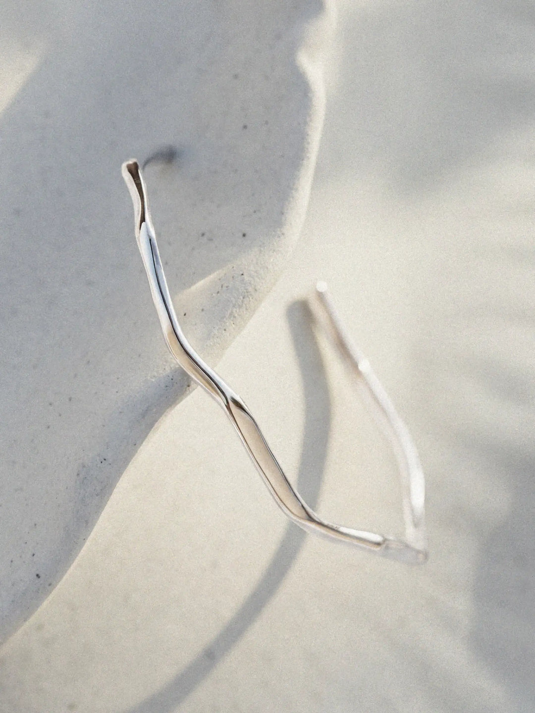 VEER CUFF IN SILVER