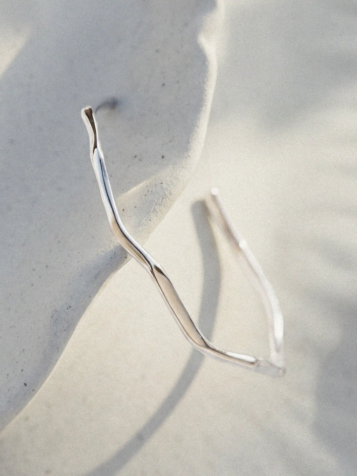 VEER CUFF IN SILVER