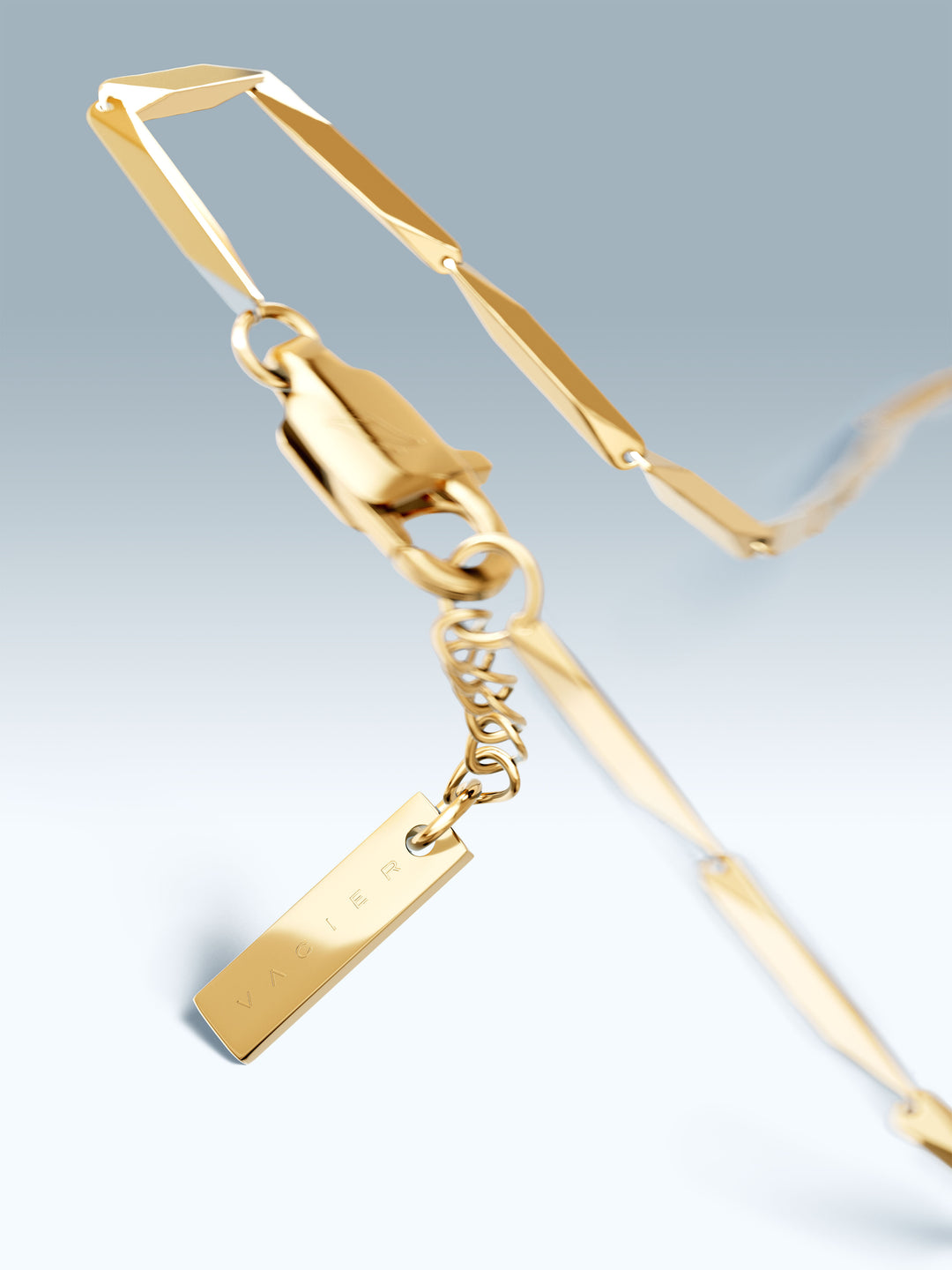 LINEAR CHAIN BRACELET