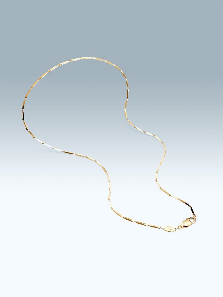 LINEAR CHAIN NECKLACE