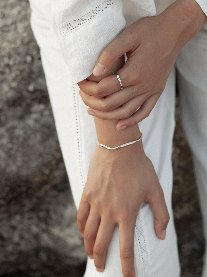 VEER SET IN SILVER