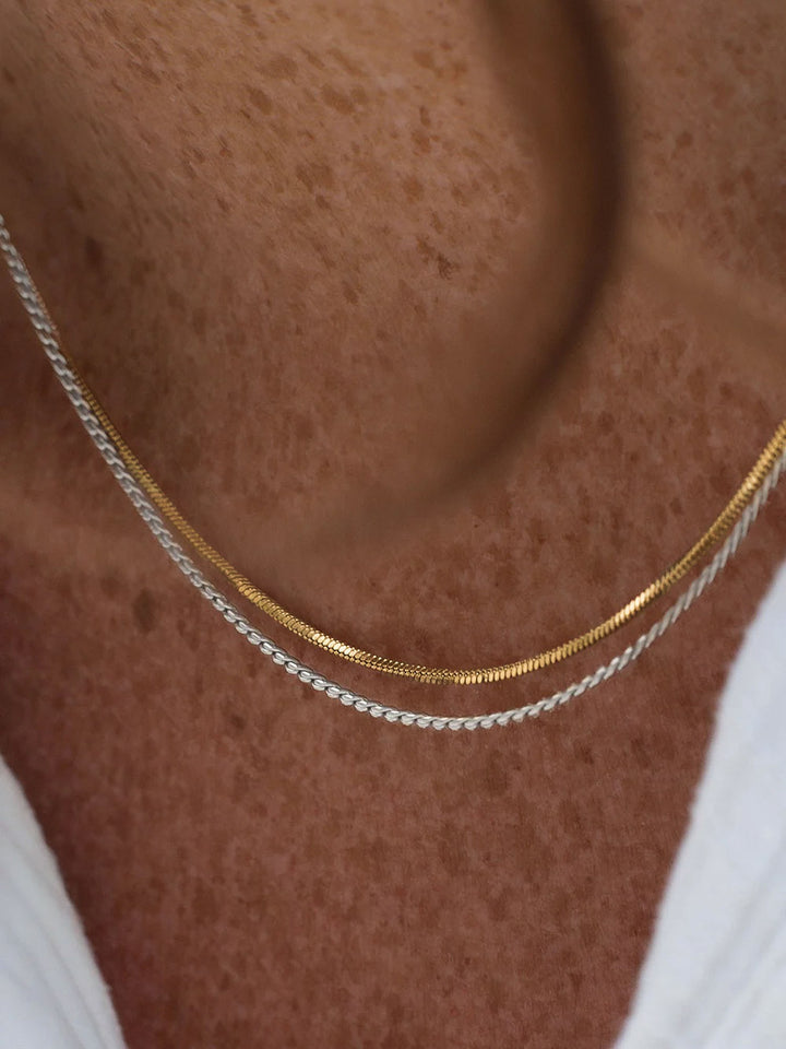 SQUARE CHAIN NECKLACE