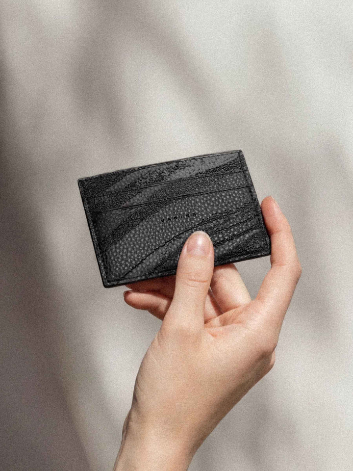 RIPPLE CARD HOLDER BLACK