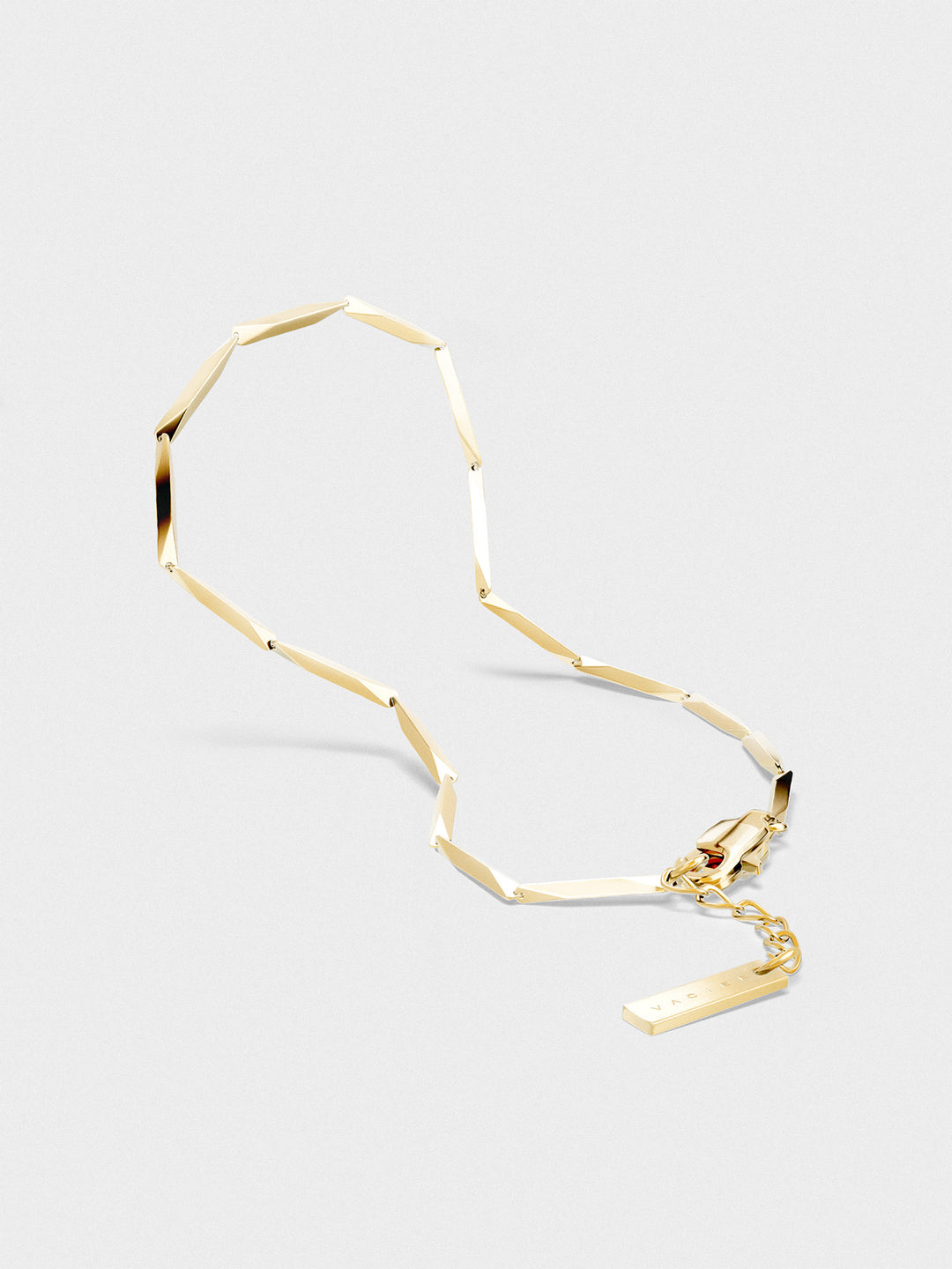 LINEAR CHAIN BRACELET