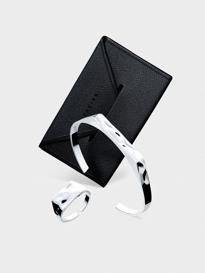 RIPPLE SIGNET SET IN SILVER