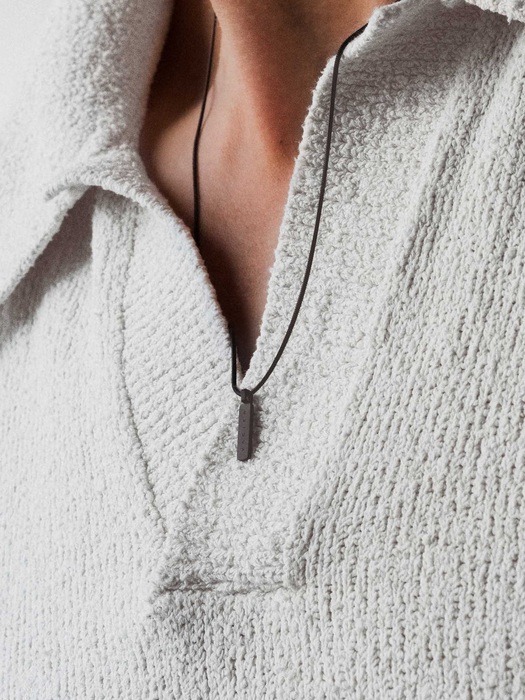 SQUARE PENDANT NECKLACE