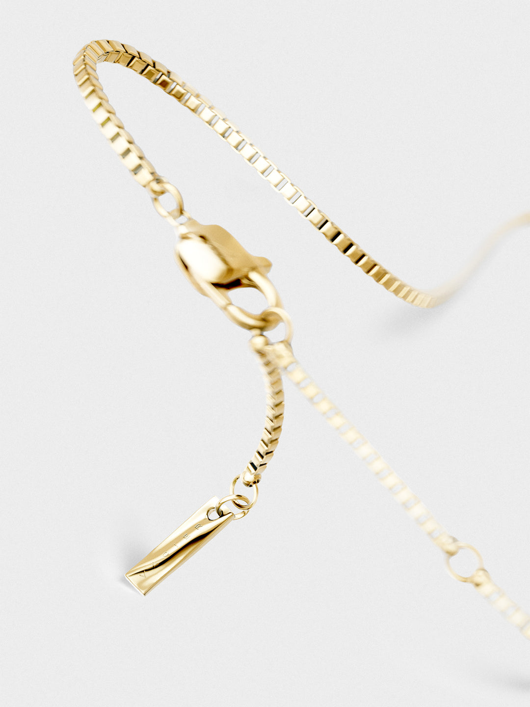 BOX CHAIN BRACELET